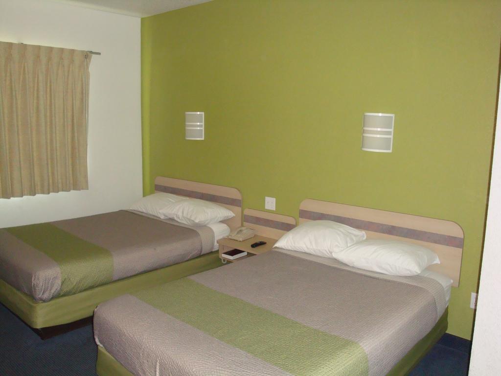 Lakeside Inn Лейк Хавасу Сити Екстериор снимка